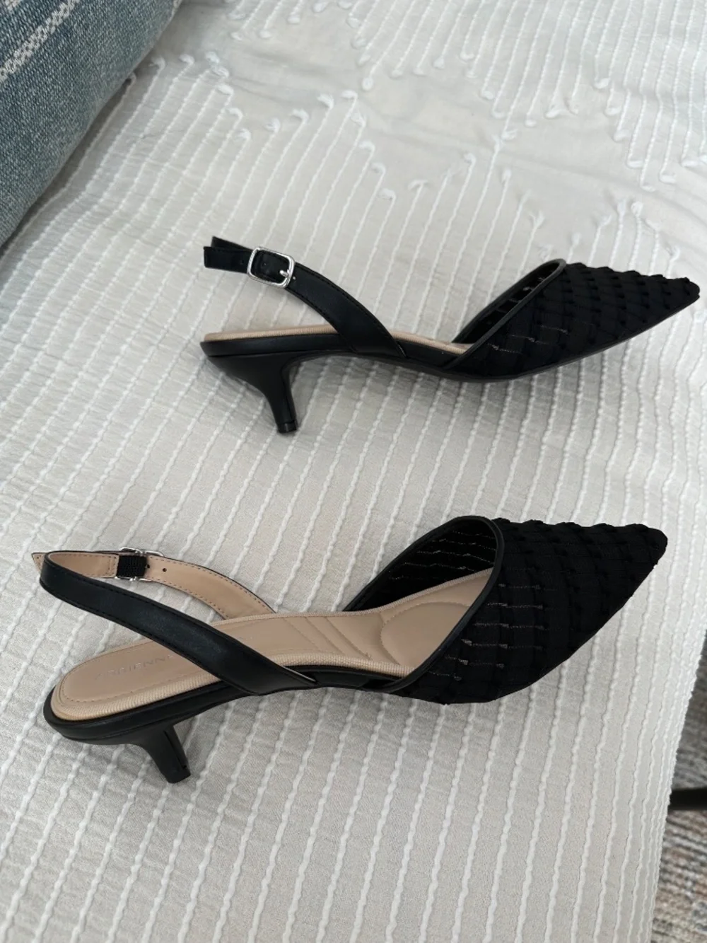 Adrienne Vittadini slingback kitten heel pumps, Size 9